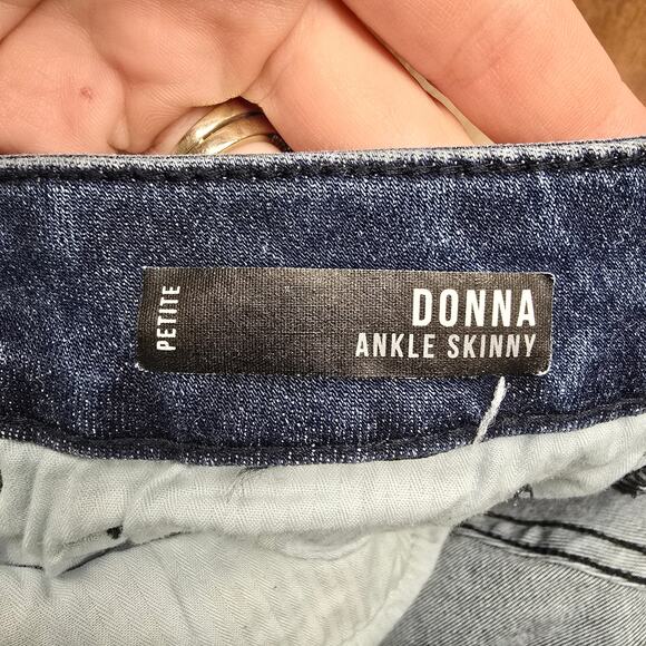 Women's Kut from the Kloth "Donna Ankle Skinny" Distressed Denim Jeans | Size 4P - Picture 9 of 9